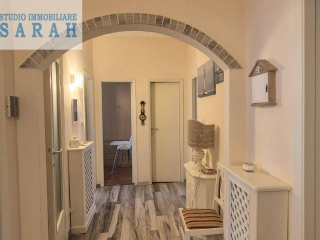 Appartamento in vendita a Viareggio, Centro