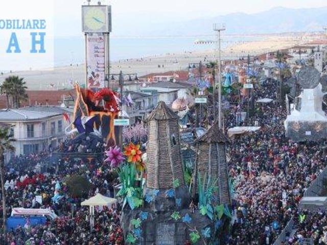Appartamento in vendita a Viareggio, Centro