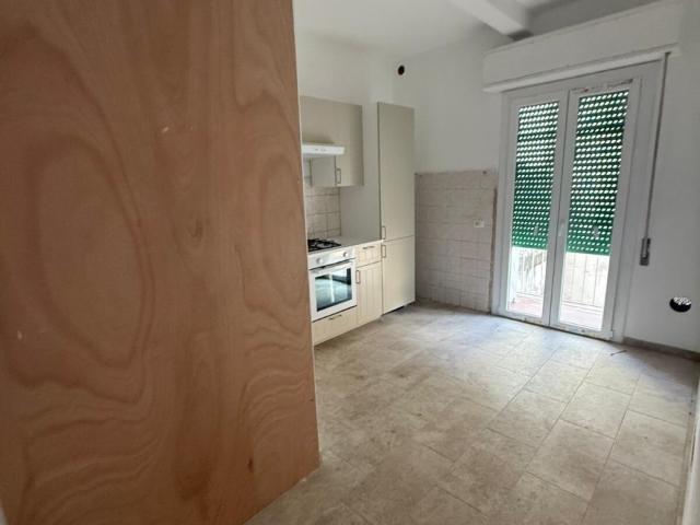 APPARTAMENTO in VENDITA a VIAREGGIO Centro di 4 vani