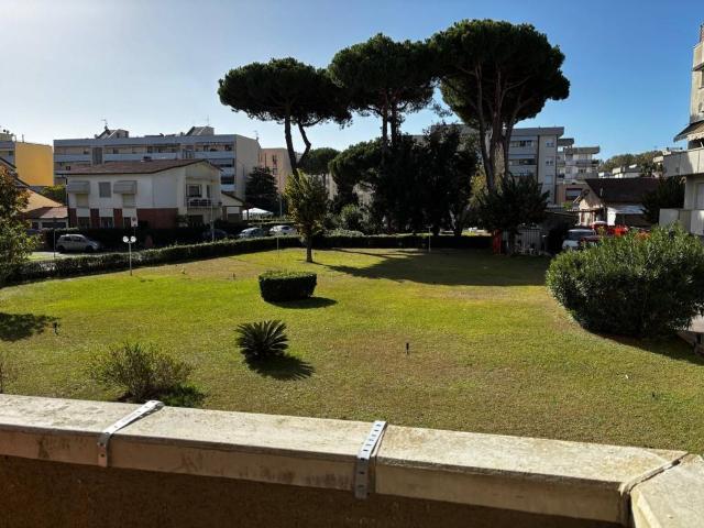 Appartamento in vendita a Viareggio LU