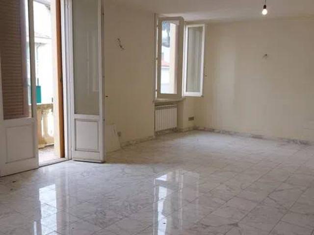 Appartamento in vendita a Viareggio LU