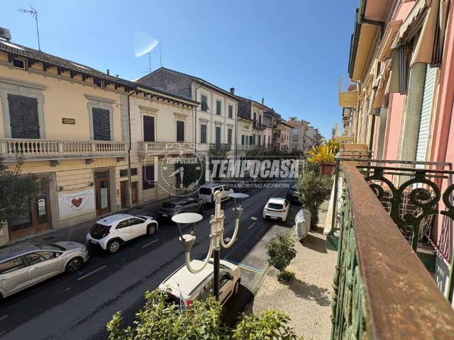 Appartamento in vendita a Viareggio LU