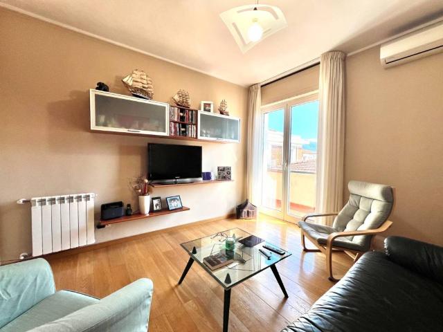 Appartamento in vendita a Viareggio LU