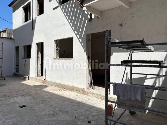 Appartamento in vendita a Viareggio LU
