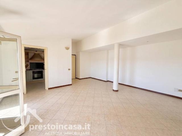 Appartamento in vendita a Viareggio LU