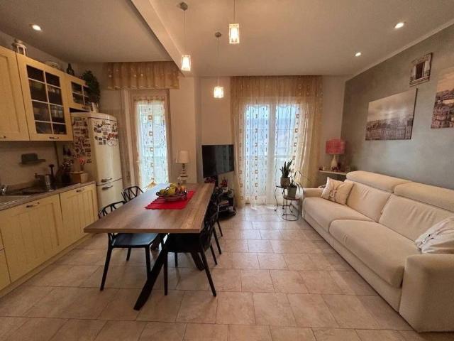 Appartamento in vendita a Viareggio LU