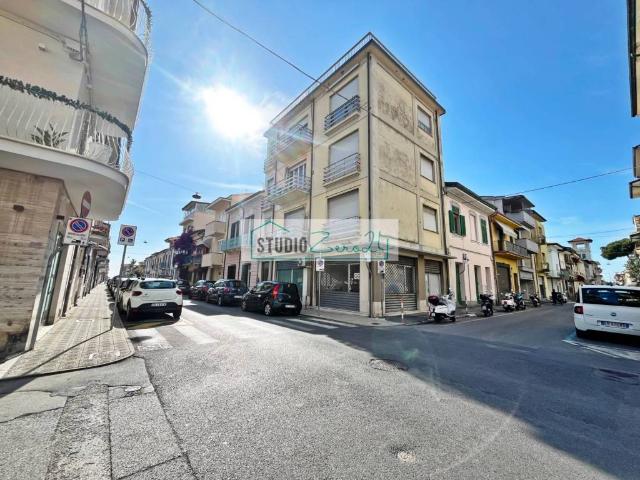 Appartamento in vendita a Viareggio LU
