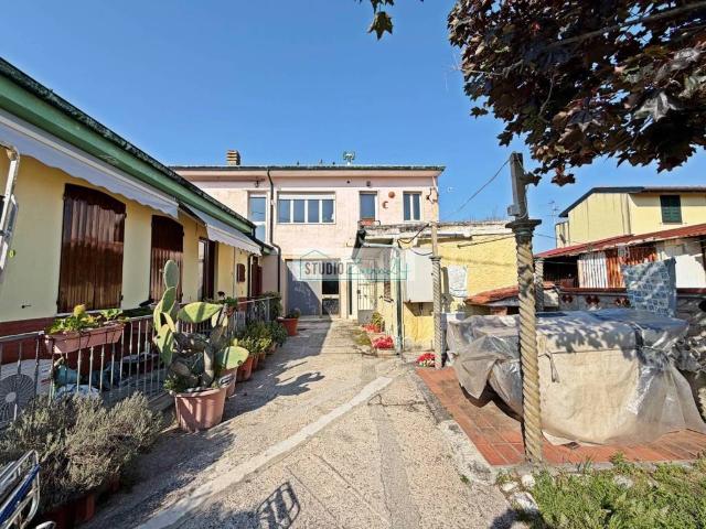 Appartamento in vendita a Viareggio LU