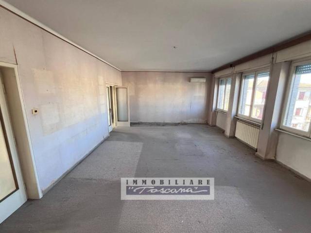Appartamento in vendita a Viareggio LU