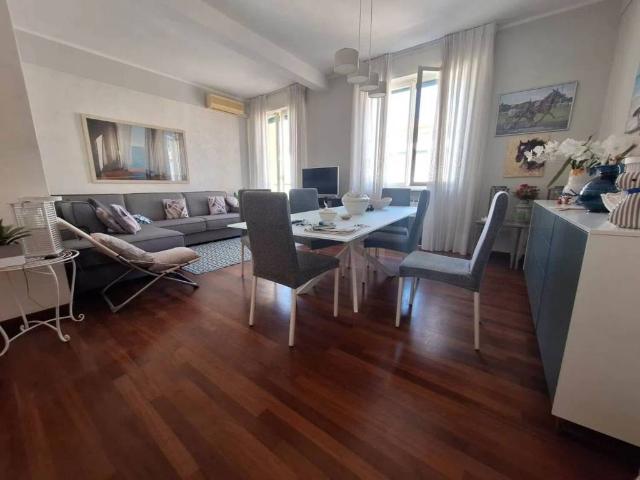 Appartamento in vendita a Viareggio LU