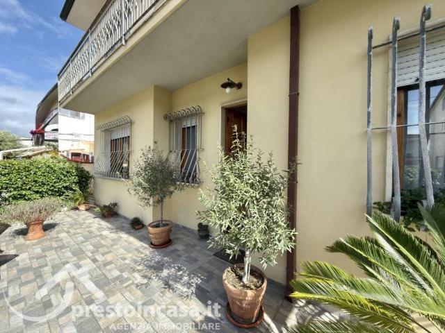 Appartamento in vendita a Viareggio LU
