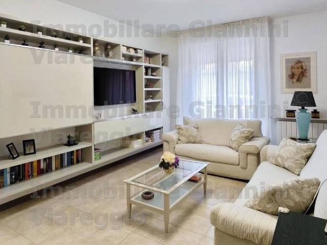 Appartamento in vendita a Viareggio LU