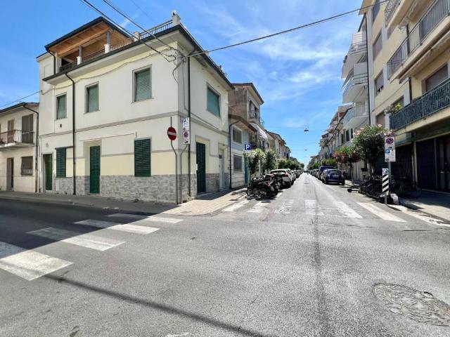 Appartamento in vendita a Viareggio LU