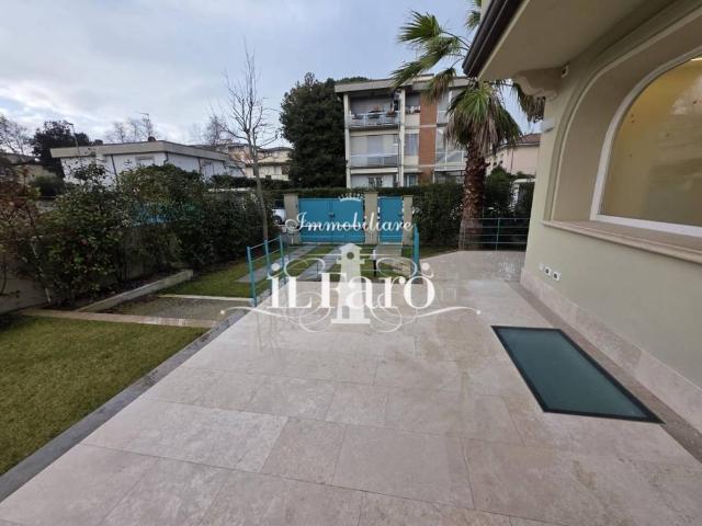 Appartamento in vendita a Viareggio LU