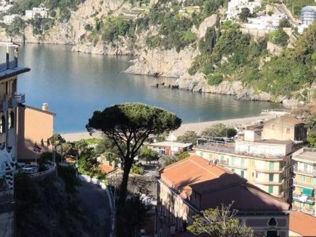 Appartamento in vendita a Vietri sul Mare SA