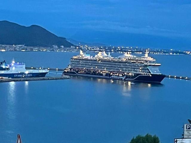 Appartamento in vendita a Vietri sul Mare SA