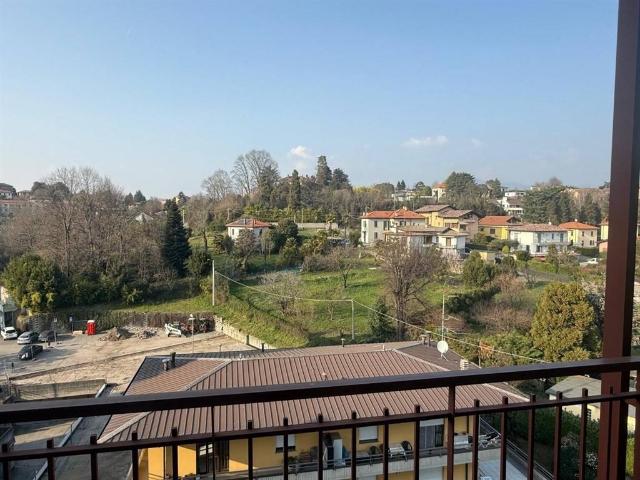 Appartamento in vendita a Villa Guardia CO