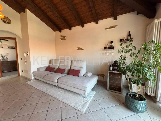 Appartamento in vendita a Villa Guardia CO