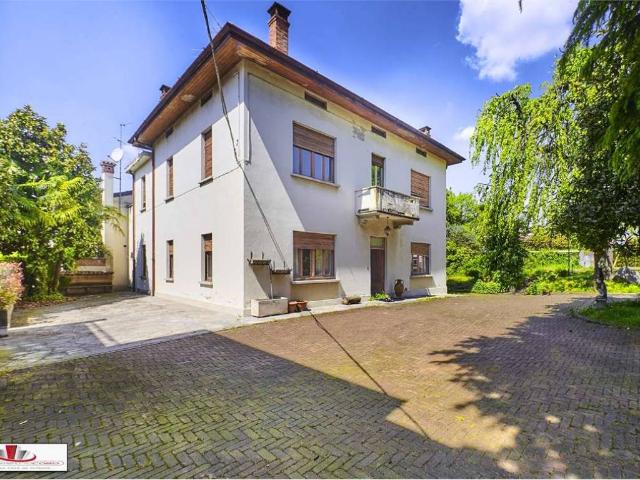 Appartamento in vendita a Villa Guardia CO