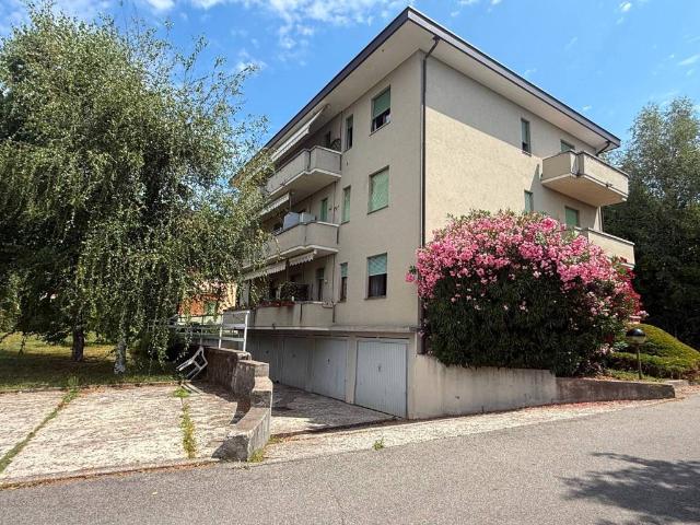 Appartamento in vendita a Villa Guardia CO