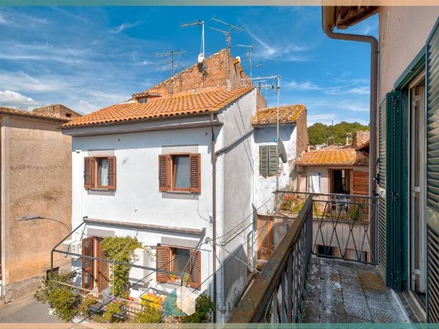 Appartamento in vendita a Villa San Giovanni in Tuscia VT