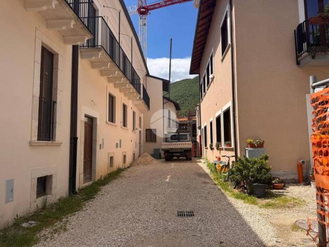 Appartamento in vendita a Villa Sant'Angelo AQ