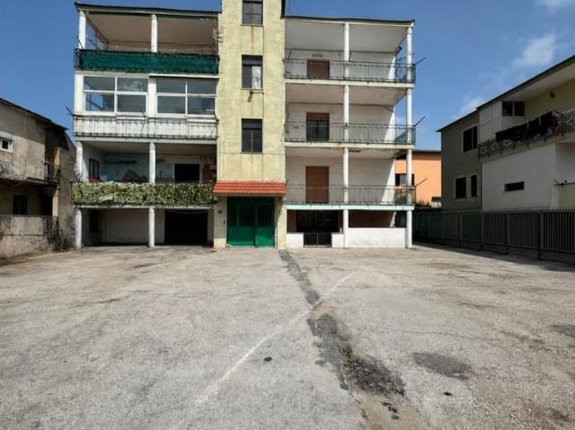 Appartamento in vendita a Villaggio Coppola, Castel Volturno