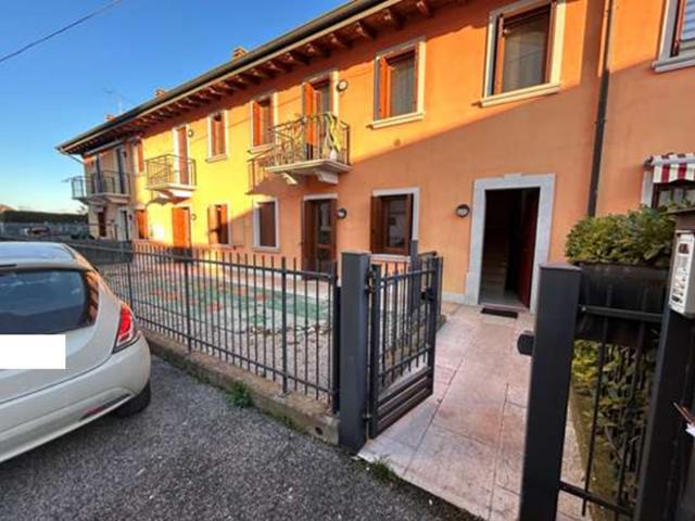 Appartamento in Vendita a Villafranca di Verona