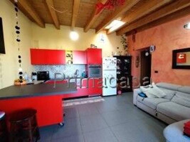 Appartamento in vendita a Villafranca Di Verona