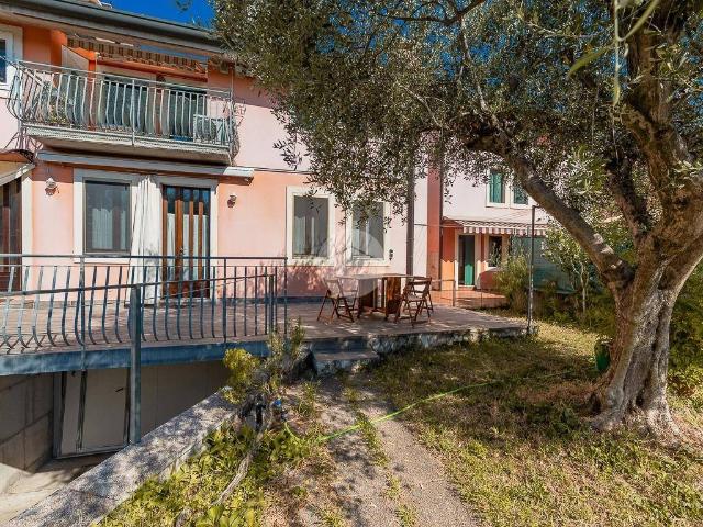 Appartamento in vendita a Villafranca di Verona via Messedaglia, 1