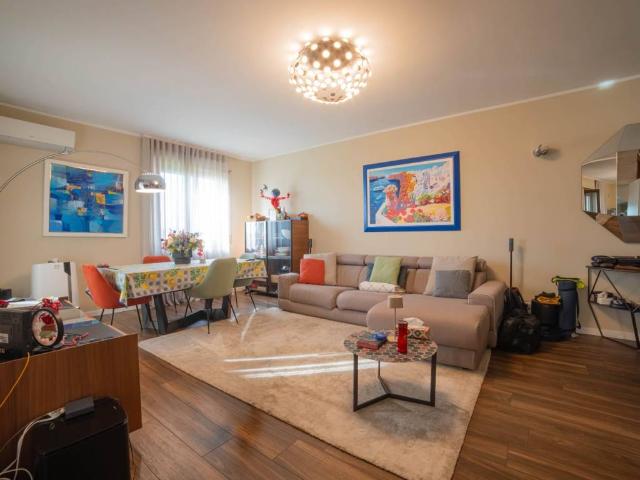 Appartamento in vendita a Villafranca di Verona VR