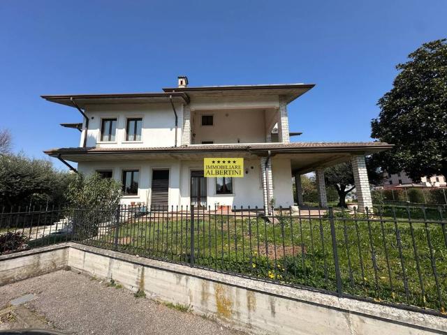Appartamento in vendita a Villafranca di Verona VR