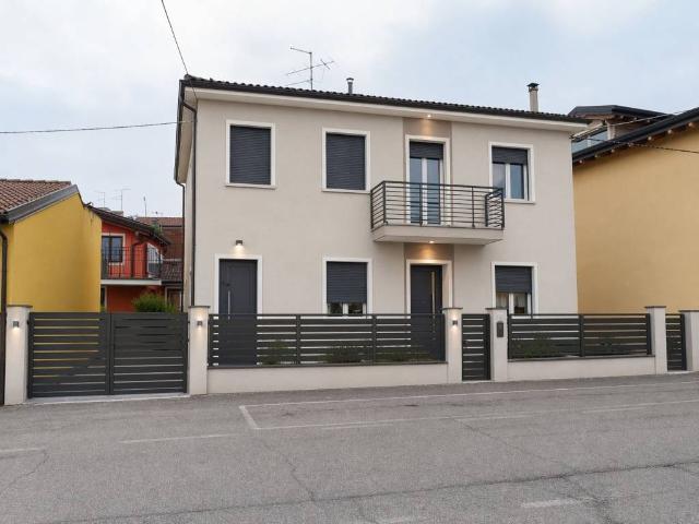 Appartamento in vendita a Villafranca di Verona VR