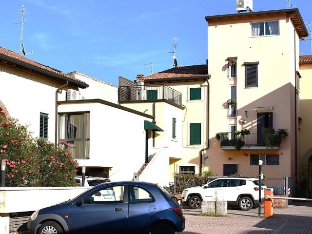 Appartamento in vendita a Villafranca di Verona VR