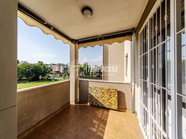 Appartamento in vendita a Villasanta