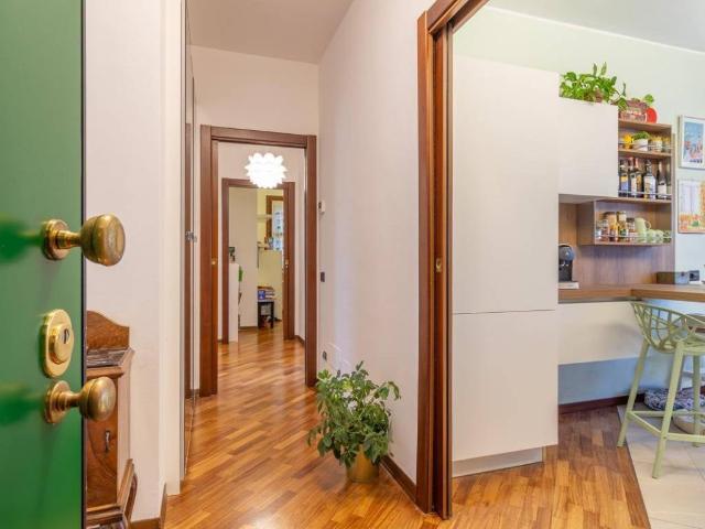 Appartamento in vendita a Villasanta MB