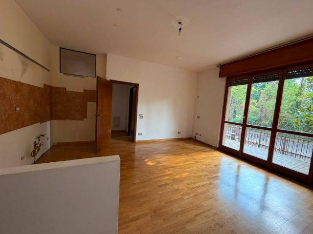 Appartamento in vendita a Villasanta MB