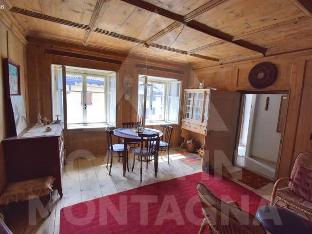 Appartamento in vendita a Ville di Fiemme via Federico Tommasi