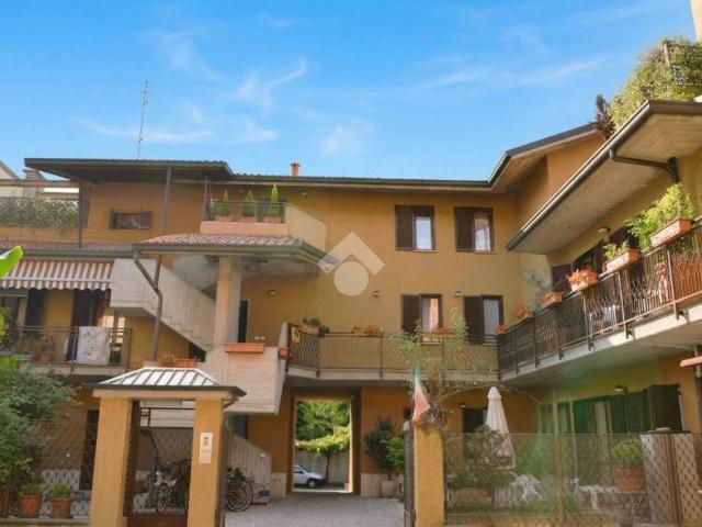 Appartamento in vendita a Vimercate MB