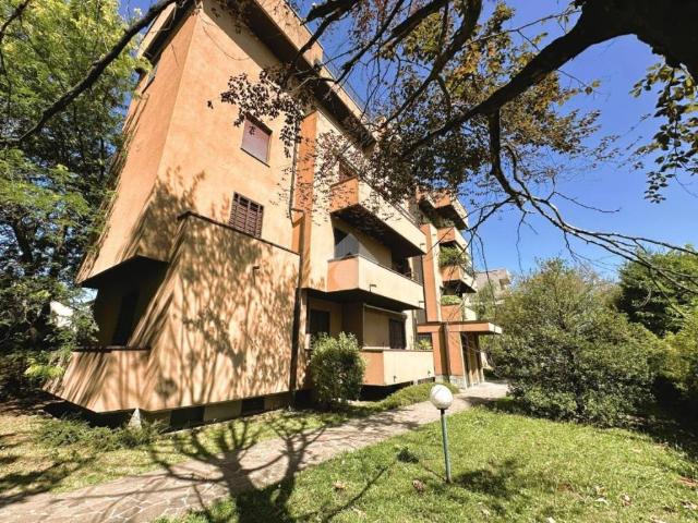 Appartamento in vendita a Vimercate MB