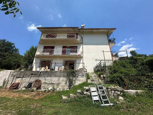 Appartamento in vendita a Vinchiaturo CB