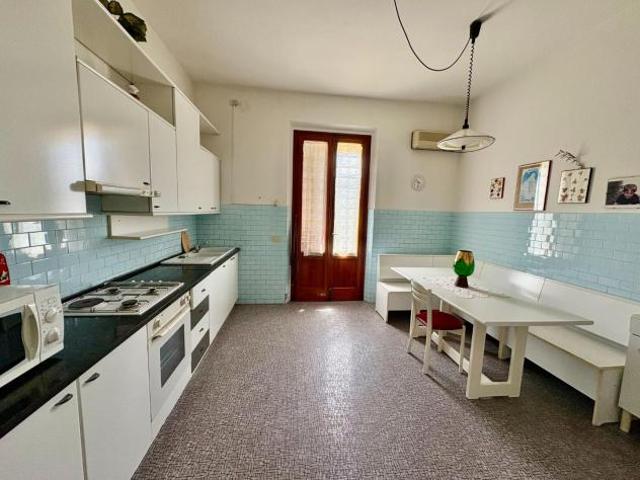 Appartamento in vendita a Vitolini Vinci 100 mq Rif: 1413308