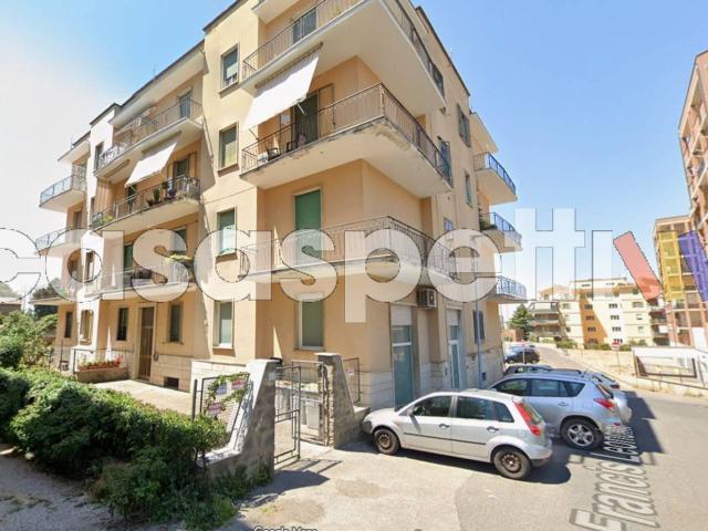 Appartamento in vendita a Viterbo