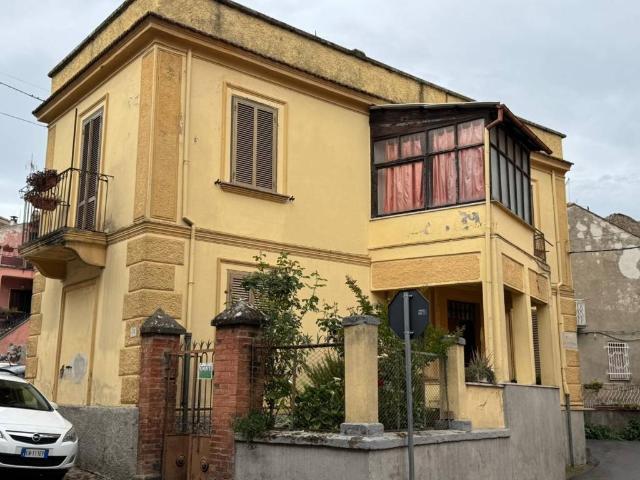 Appartamento in vendita a Viterbo VT