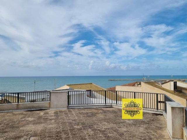 Appartamento in vendita a Vittoria via messina, 2, Scoglitti