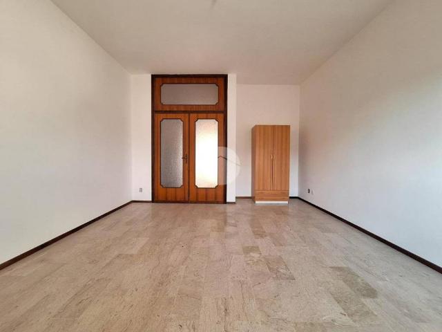 Appartamento in vendita a Voghera PV