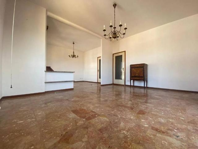 Appartamento in vendita a Voghera PV