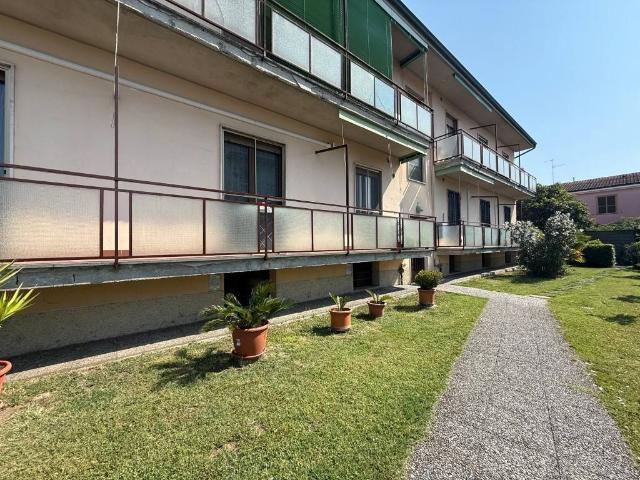 Appartamento in vendita a Zelo Buon Persico LO
