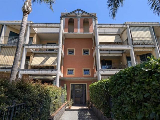 Appartamento in vendita ad Aci Catena via oliva san mauro