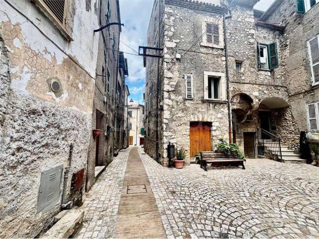 Appartamento in vendita ad Acuto via del colle, 67